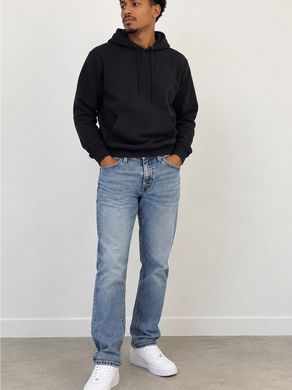 Signature by Levi Strauss Straight Jeans in Light Blue Denim